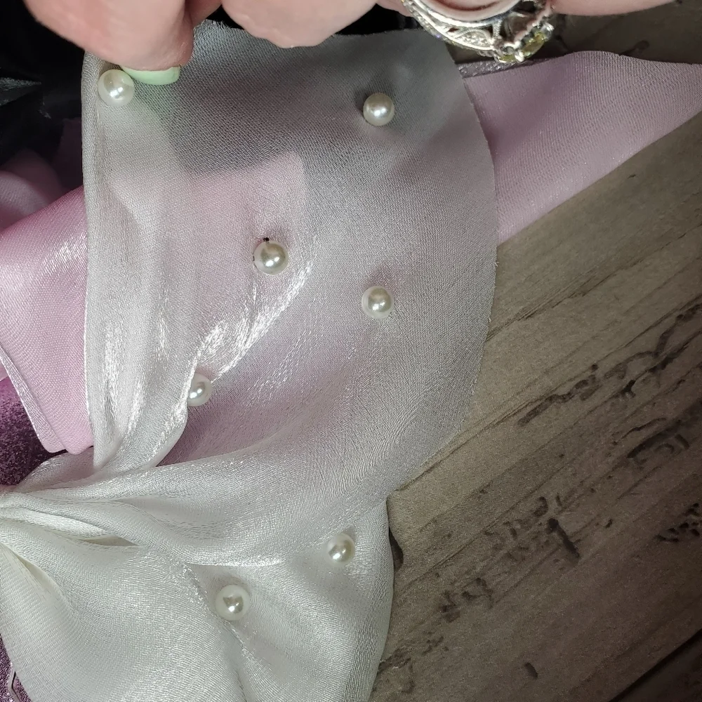 Capelli of New York stylish bow